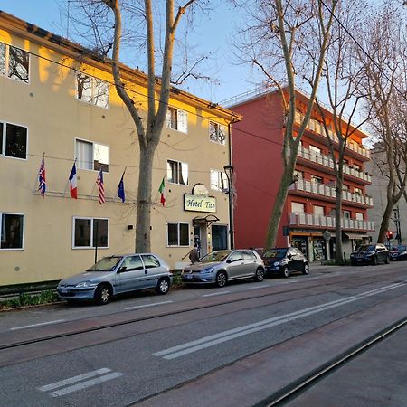 מסטרה Hotel Tito מראה חיצוני תמונה