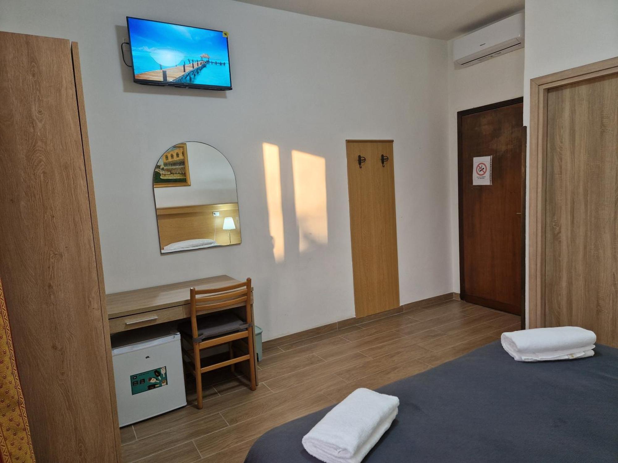 מסטרה Hotel Tito מראה חיצוני תמונה