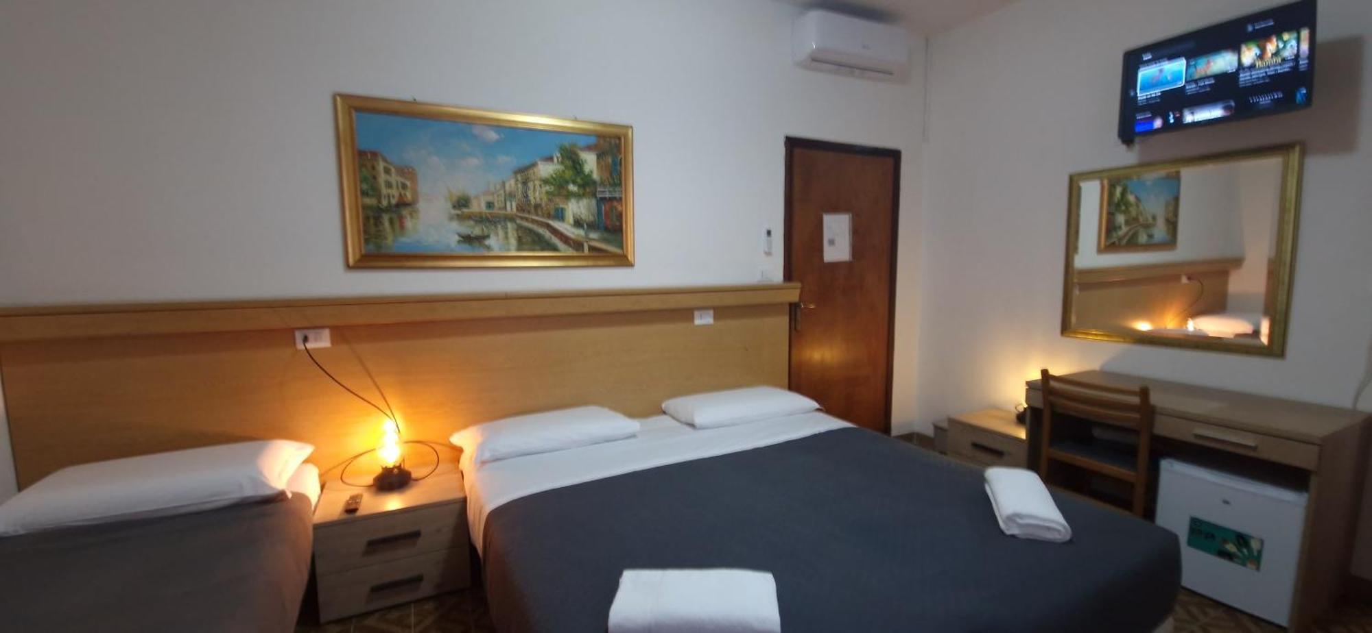 מסטרה Hotel Tito מראה חיצוני תמונה