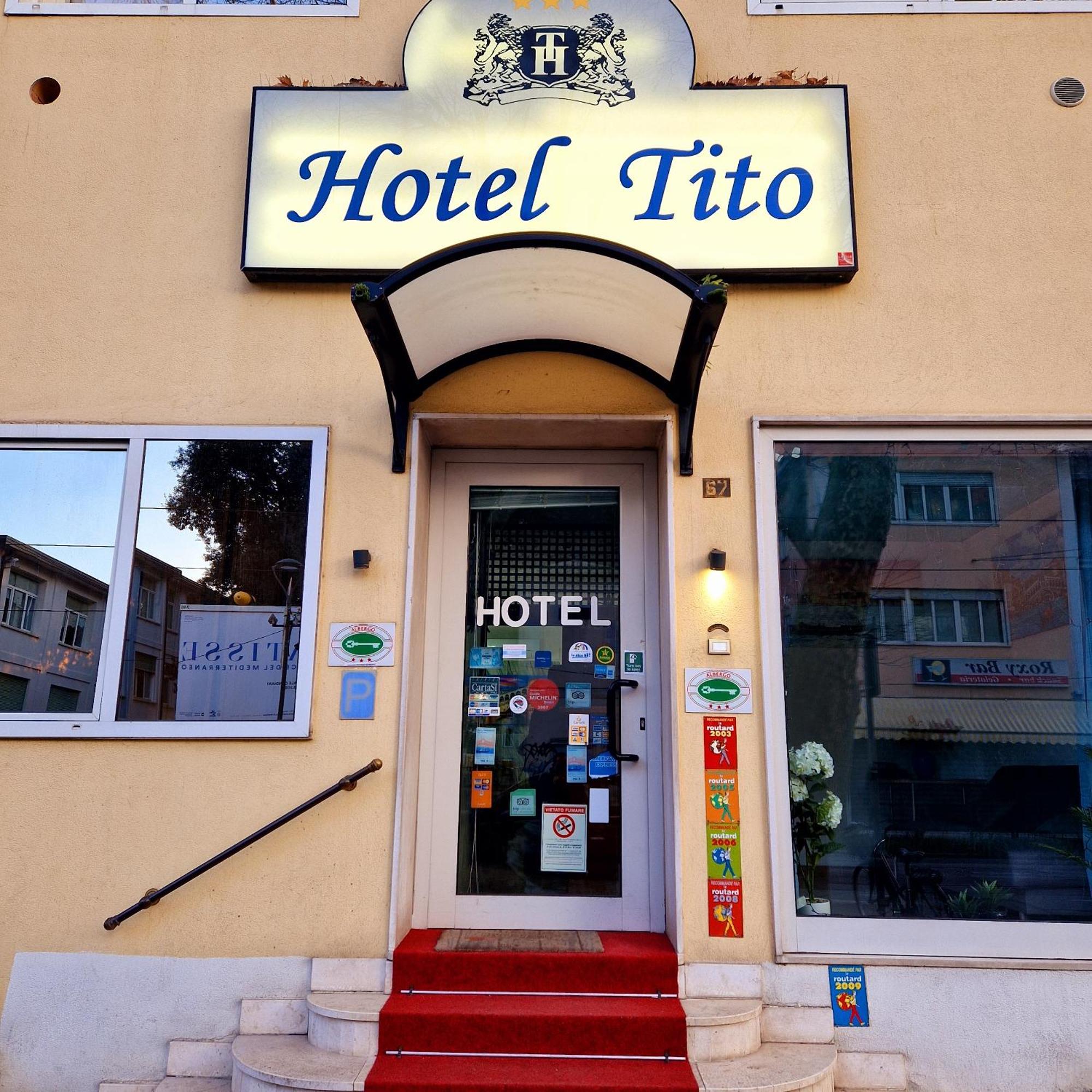 מסטרה Hotel Tito מראה חיצוני תמונה