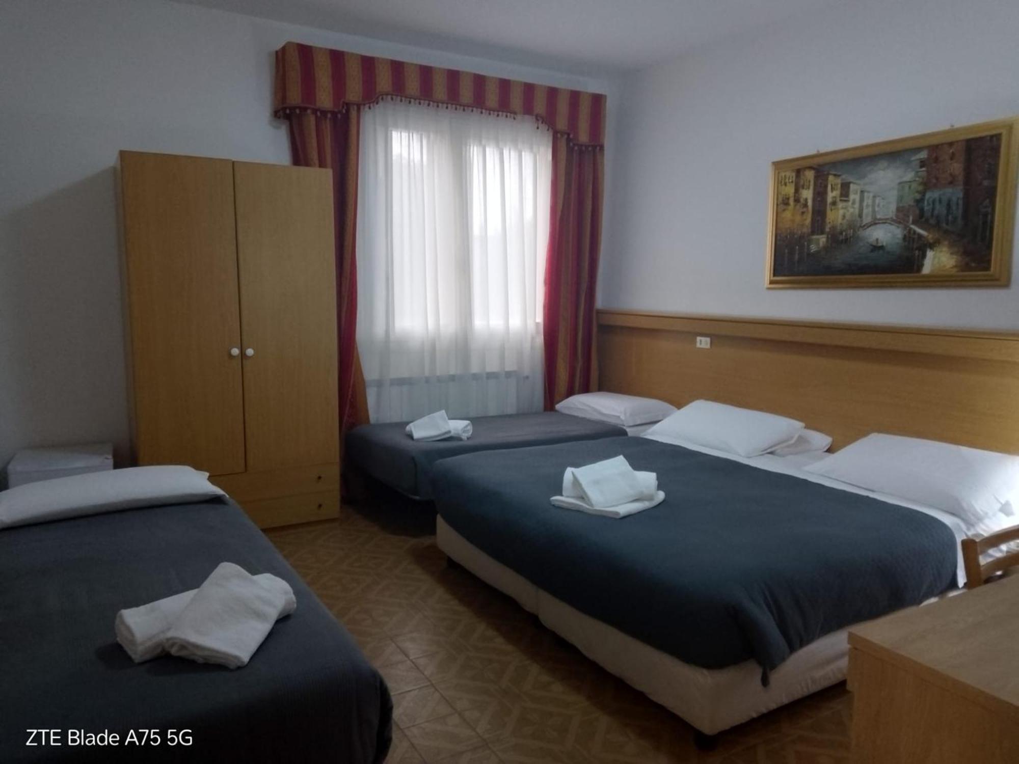 מסטרה Hotel Tito מראה חיצוני תמונה