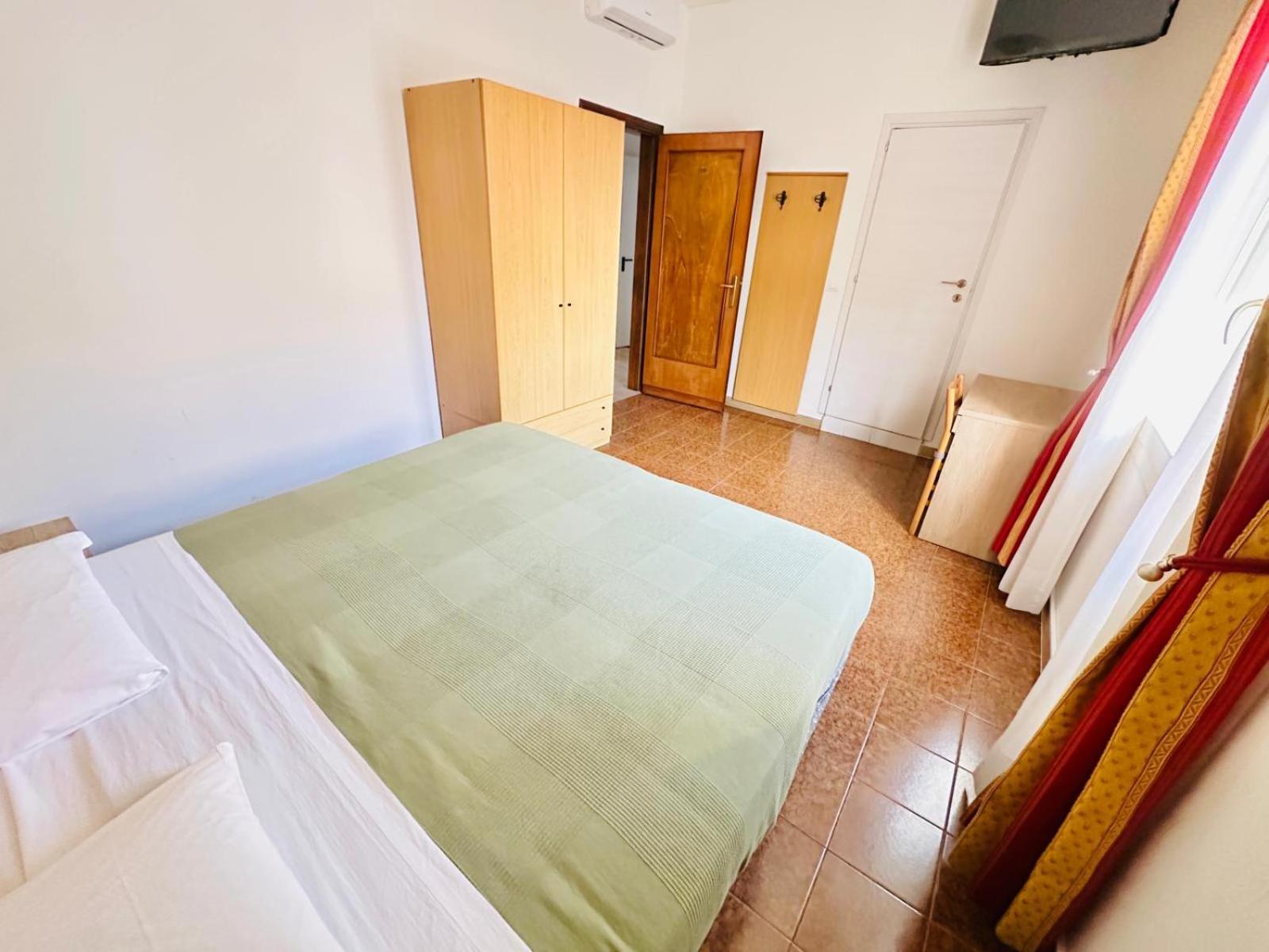 מסטרה Hotel Tito מראה חיצוני תמונה