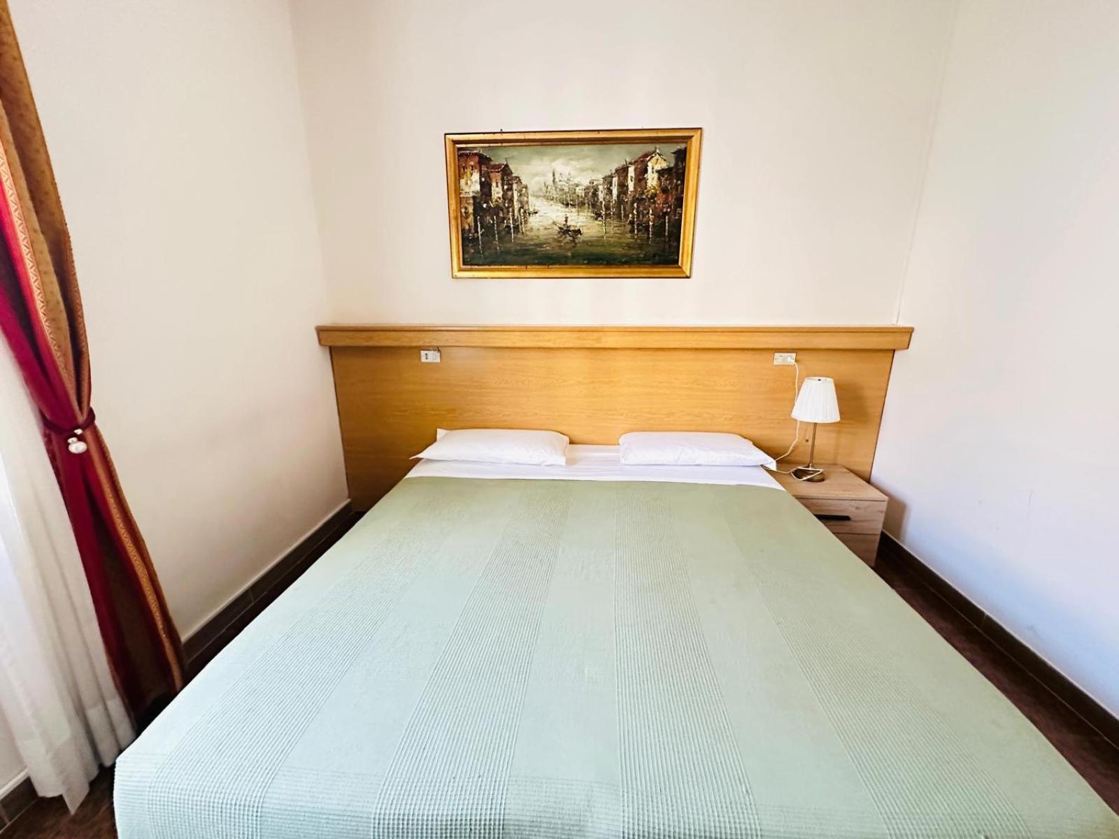 מסטרה Hotel Tito מראה חיצוני תמונה