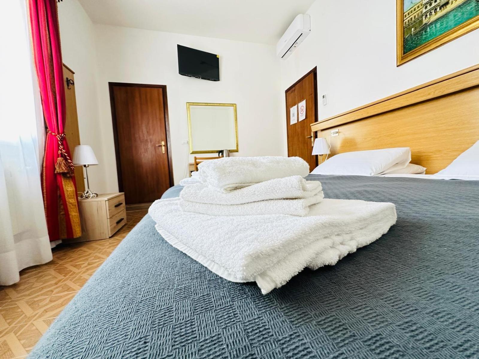 מסטרה Hotel Tito מראה חיצוני תמונה