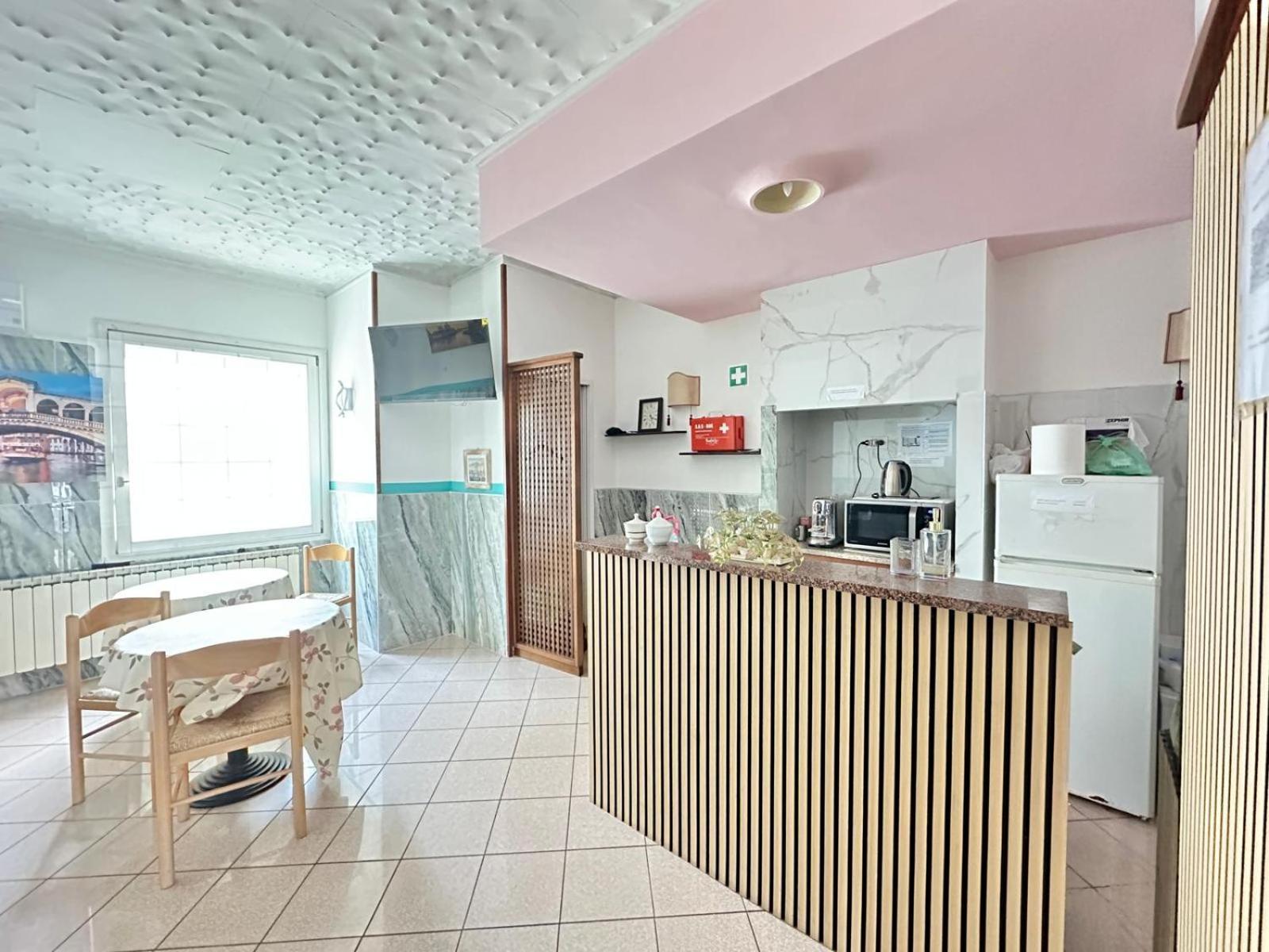 מסטרה Hotel Tito מראה חיצוני תמונה