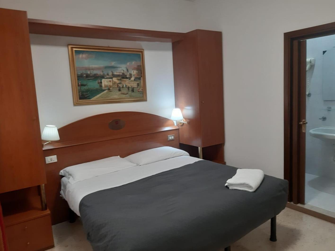 מסטרה Hotel Tito מראה חיצוני תמונה