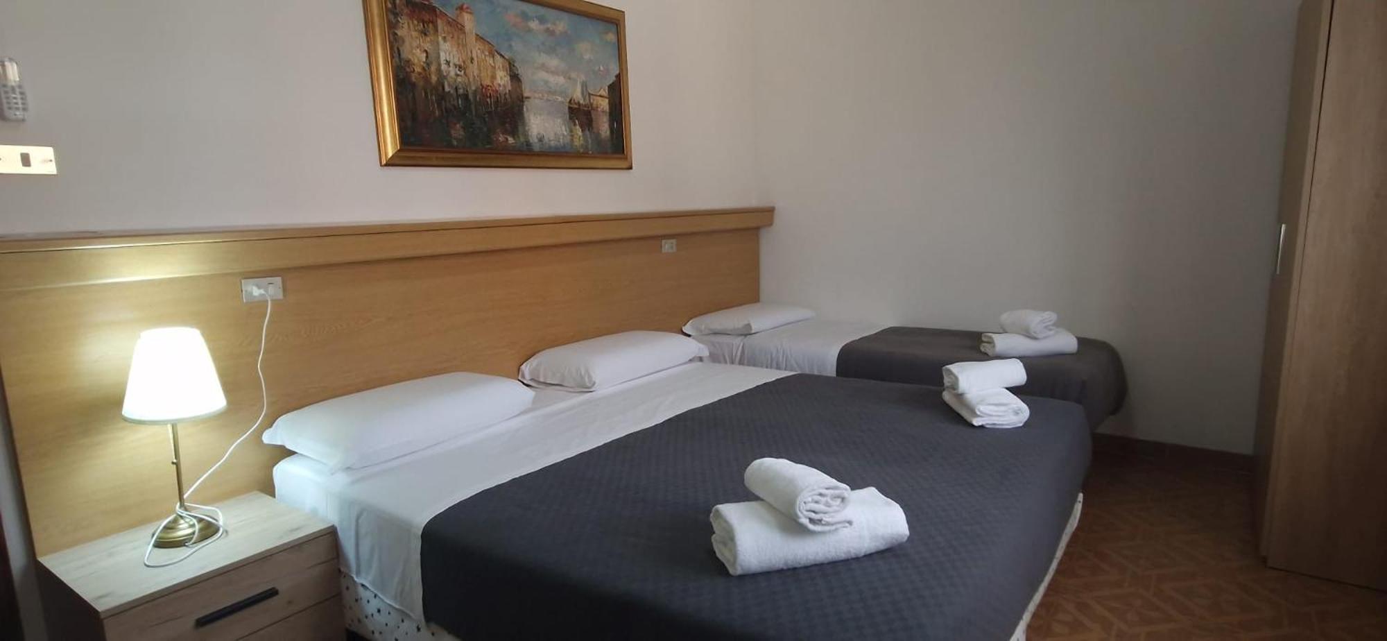 מסטרה Hotel Tito מראה חיצוני תמונה