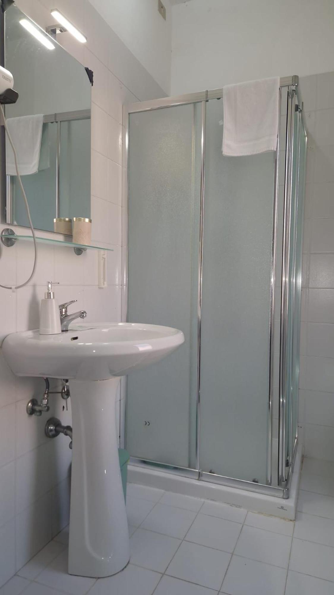 מסטרה Hotel Tito מראה חיצוני תמונה